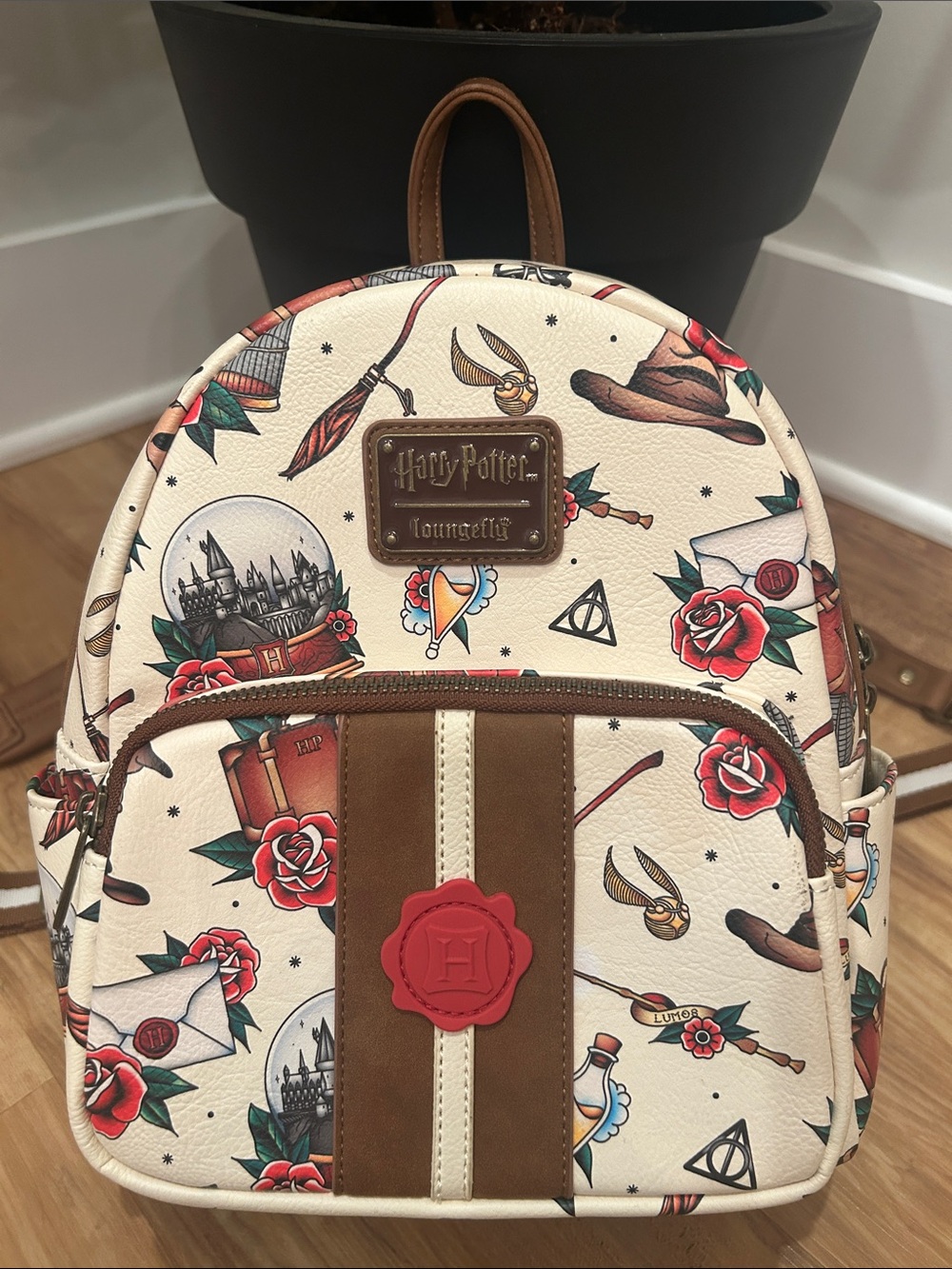 Warner Bros. Kids Cream Mini Backpack with Brown Trim and Red Rose Accents